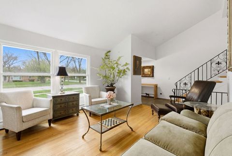 Tiny photo for 3 Robin Hood Lane, Northfield, IL 60093 (MLS # 12622279)