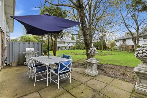 Tiny photo for 3 Robin Hood Lane, Northfield, IL 60093 (MLS # 12622279)