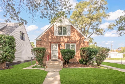 Photo of 3354 N Paris Avenue, Chicago, IL 60634 (MLS # 12753390)