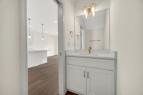 Tiny photo for 5404 135th Street, Crestwood, IL 60418 (MLS # 12527845)