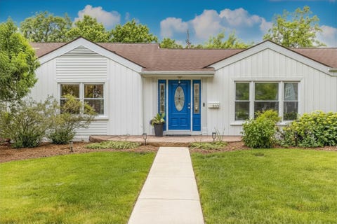 Tiny photo for 310 S Summit Street, Wheaton, IL 60187 (MLS # 12676083)