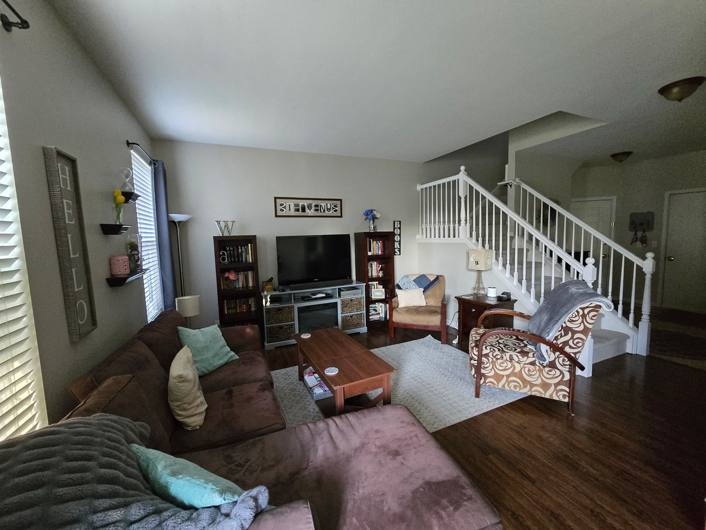533 N Red Deer Road