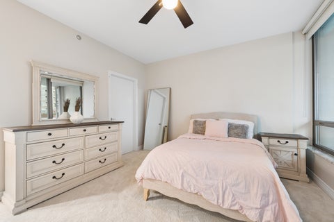 Tiny photo for 600 N Lake Shore Drive #807, Chicago, IL 60611 (MLS # 12788507)