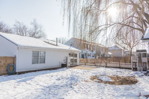 Tiny photo for 170 Dickens Trail, Elgin, IL 60120 (MLS # 12532318)