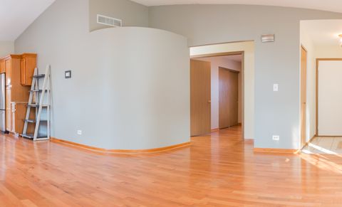 Tiny photo for 170 Dickens Trail, Elgin, IL 60120 (MLS # 12532318)