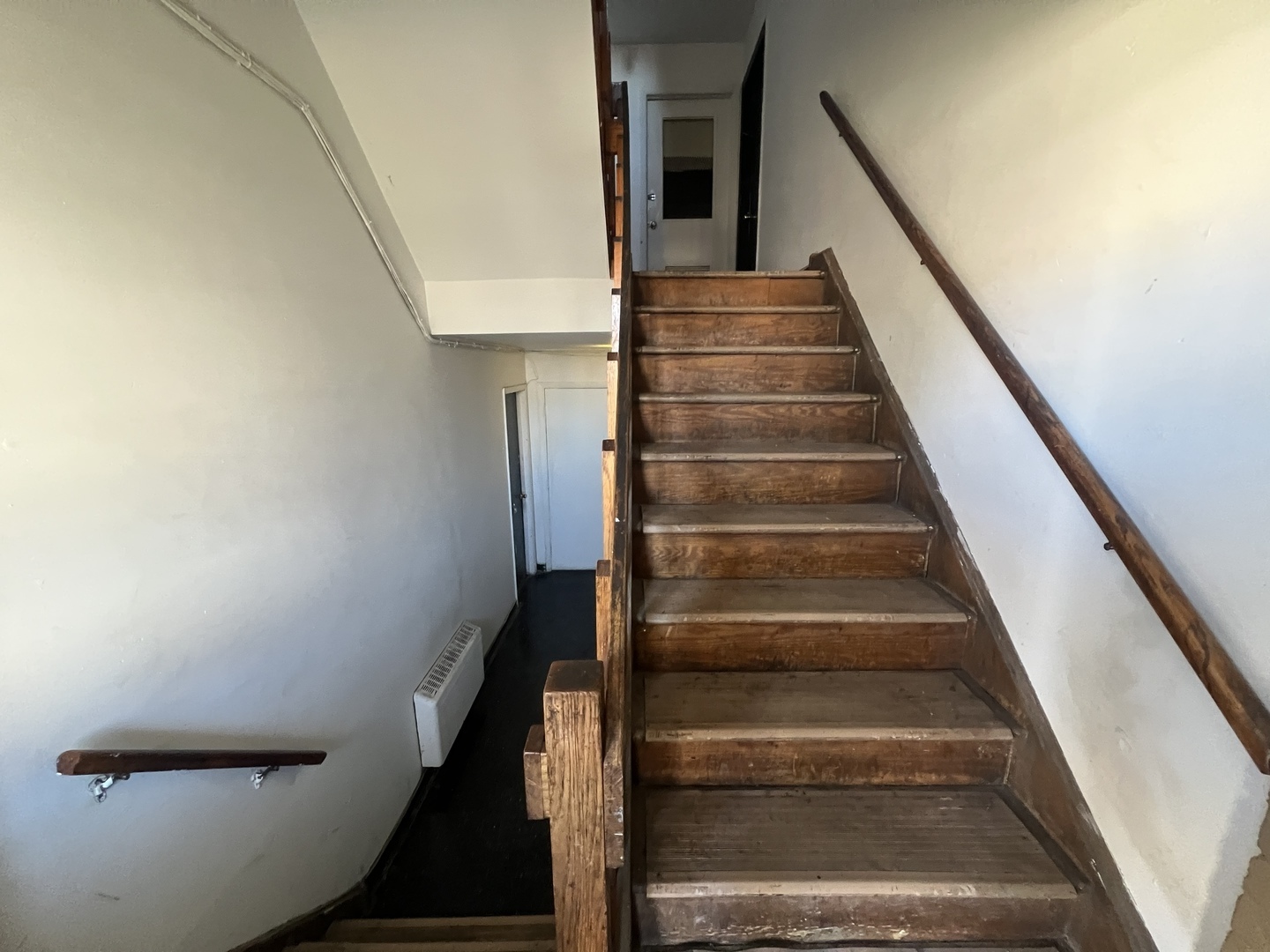 1116 S Keeler Avenue