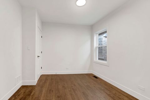 Tiny photo for 5844 W Leland Avenue, Chicago, IL 60630 (MLS # 12521154)
