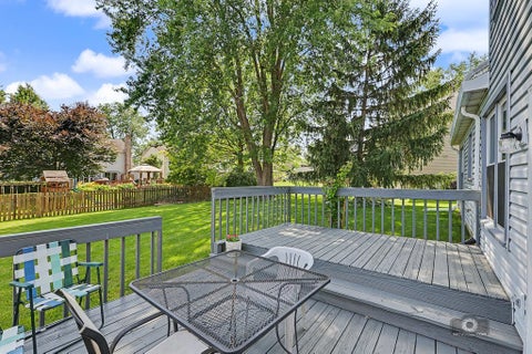 Tiny photo for 392 Basswood Court, Carol Stream, IL 60188 (MLS # 12699288)