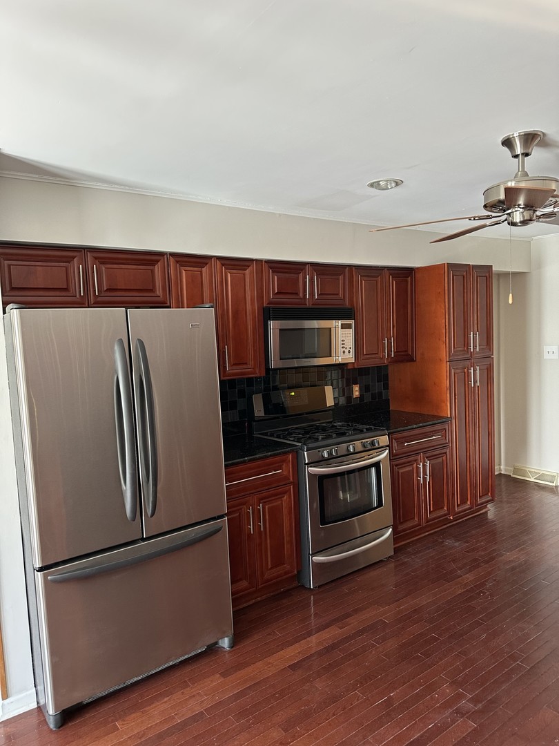 1326 Post Oak Court 1
