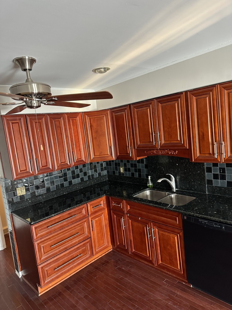 1326 Post Oak Court 1