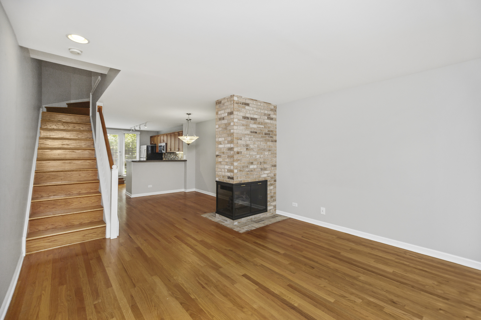 1321 S Plymouth Court I