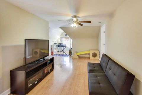 Tiny photo for 29 S Iowa Avenue, Addison, IL 60101 (MLS # 12550845)