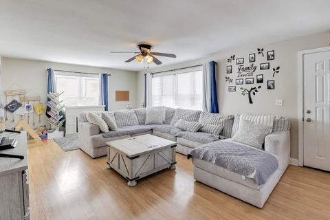 Tiny photo for 29 S Iowa Avenue, Addison, IL 60101 (MLS # 12550845)