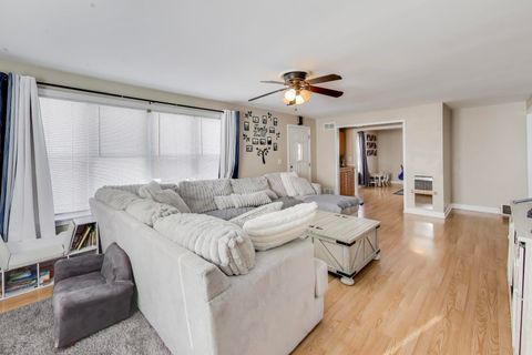 Tiny photo for 29 S Iowa Avenue, Addison, IL 60101 (MLS # 12550845)