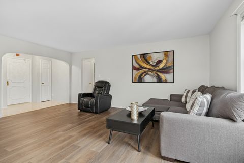 Tiny photo for 175 Lake Boulevard #345, Buffalo Grove, IL 60089 (MLS # 12561050)