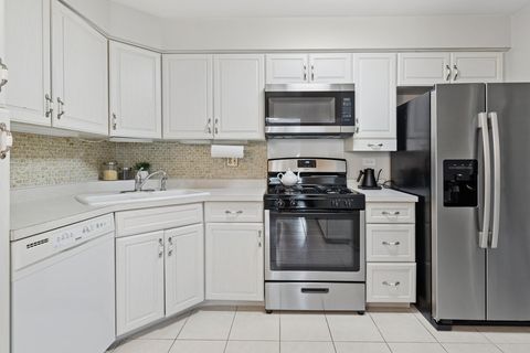 Tiny photo for 175 Lake Boulevard #345, Buffalo Grove, IL 60089 (MLS # 12561050)
