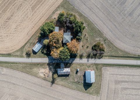 Photo of 24592 2235 North Avenue, Princeton, IL 61356 (MLS # 12383917)