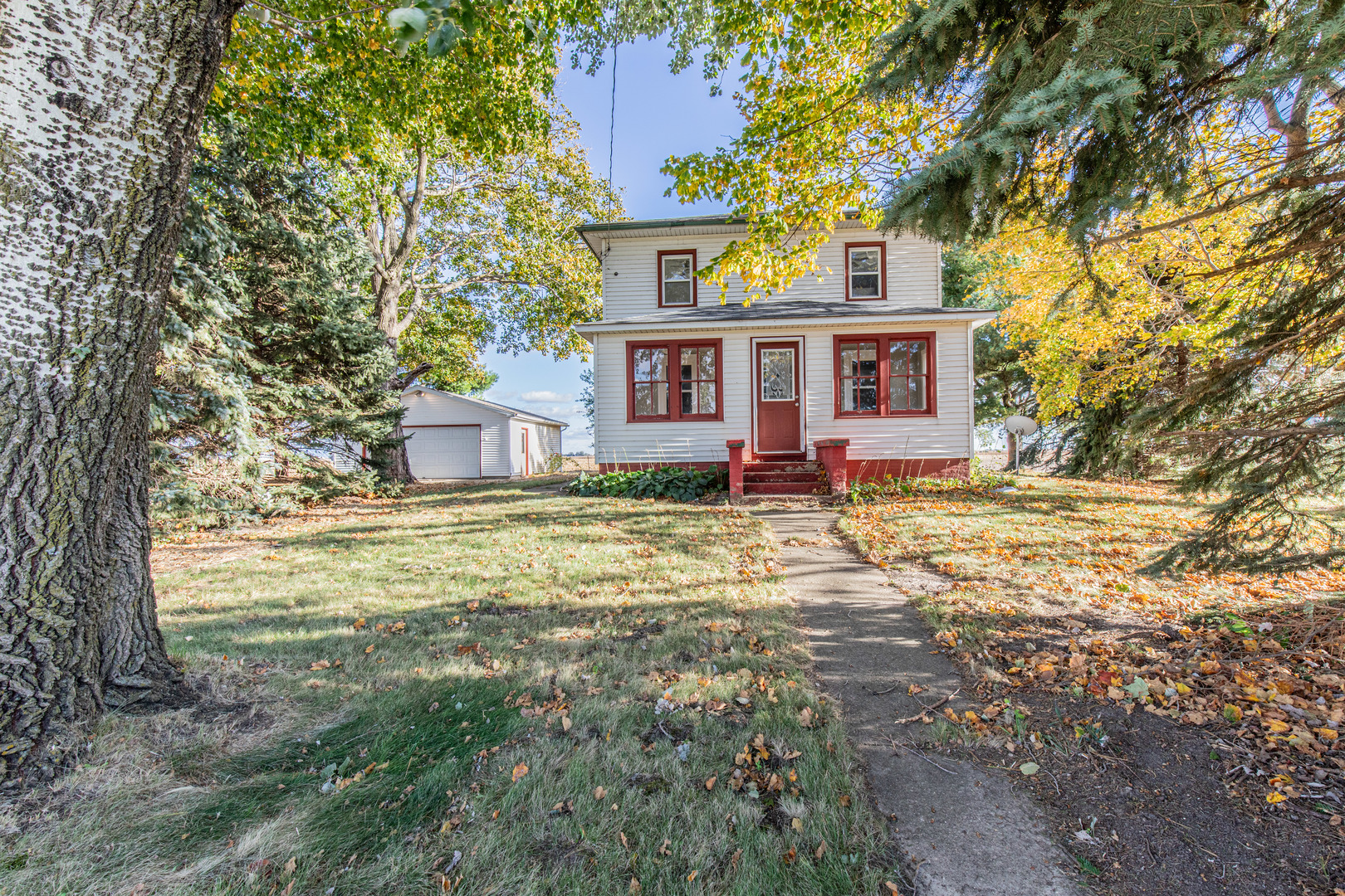 24592 2235 North Avenue