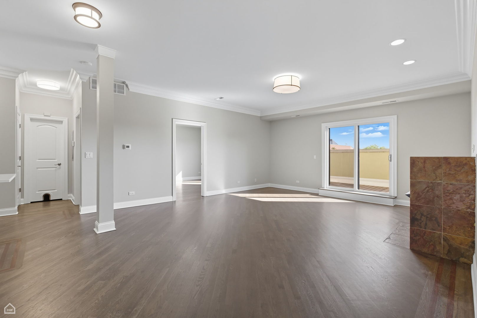 2400 W Warner Avenue 4E