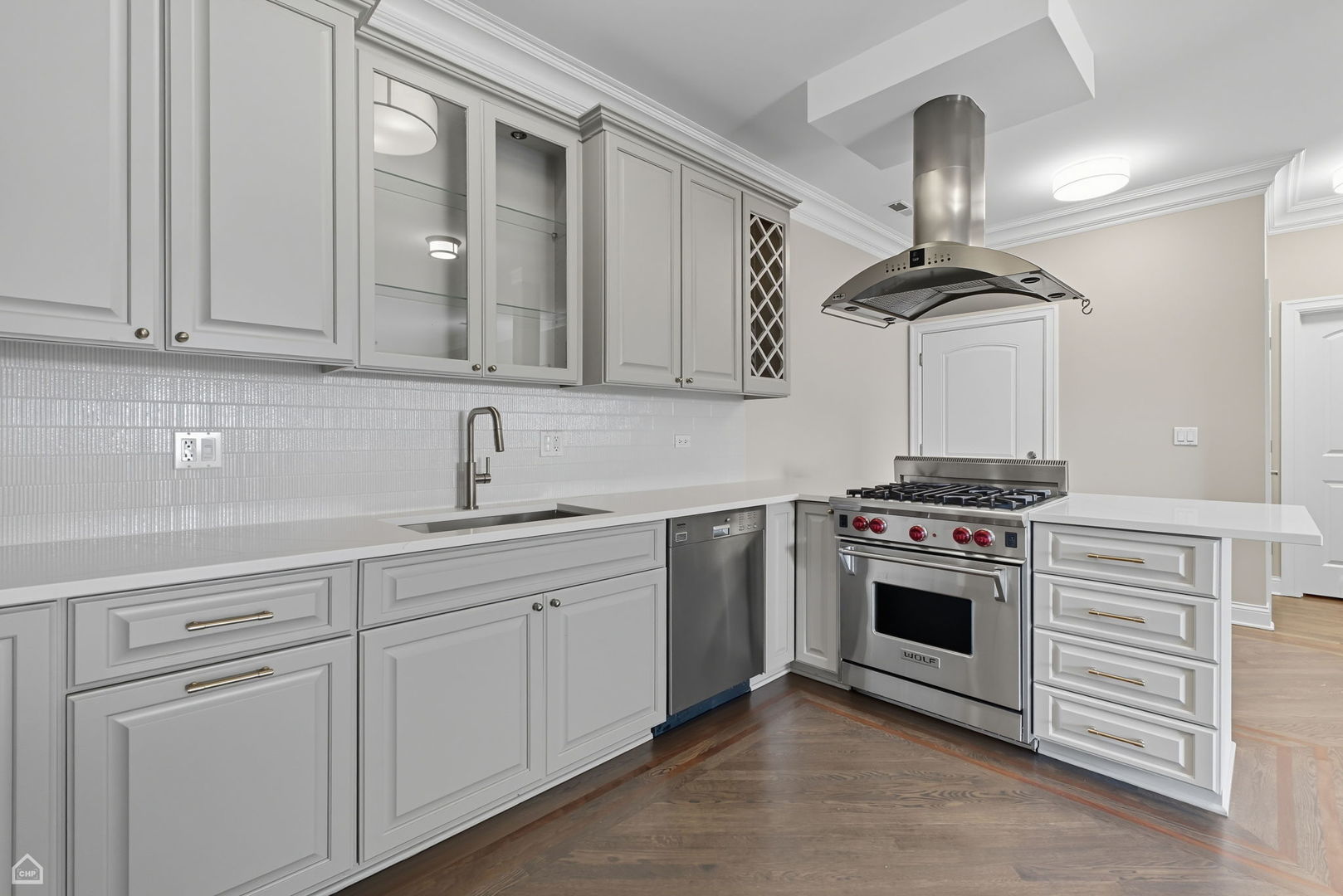 2400 W Warner Avenue 4E