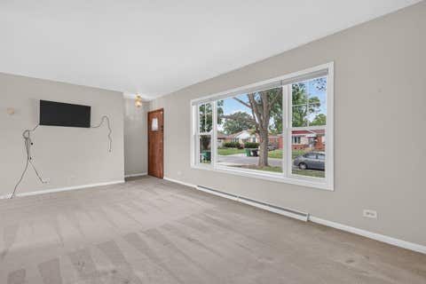 Tiny photo for 1621 Boeger Avenue, Westchester, IL 60154 (MLS # 12718749)