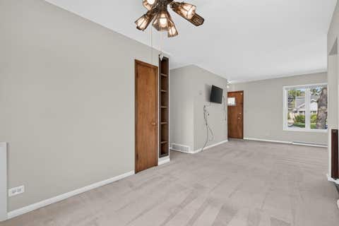 Tiny photo for 1621 Boeger Avenue, Westchester, IL 60154 (MLS # 12718749)