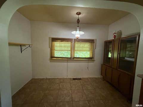Tiny photo for 1312 W Sycamore Street, Carbondale, IL 62901 (MLS # 12719899)