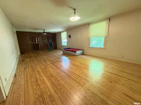 Tiny photo for 1312 W Sycamore Street, Carbondale, IL 62901 (MLS # 12719899)