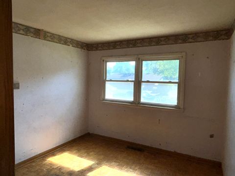 Tiny photo for 17622 Oakwood Drive, Hazel Crest, IL 60429 (MLS # 12492881)