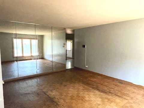 Tiny photo for 17622 Oakwood Drive, Hazel Crest, IL 60429 (MLS # 12492881)