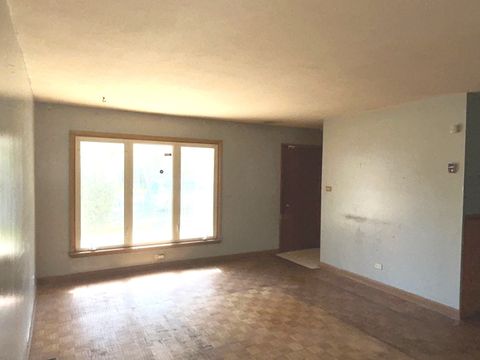 Tiny photo for 17622 Oakwood Drive, Hazel Crest, IL 60429 (MLS # 12492881)