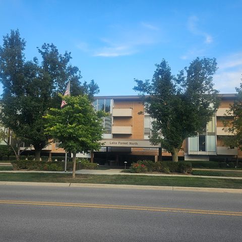 Photo of 1301 N Western Avenue #134, Lake Forest, IL 60045 (MLS # 12486197)