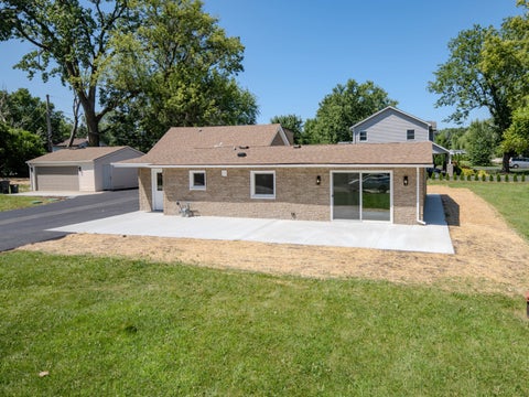 Tiny photo for 1823 E Park Place, Arlington Heights, IL 60004 (MLS # 12718526)