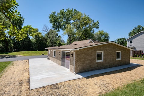 Tiny photo for 1823 E Park Place, Arlington Heights, IL 60004 (MLS # 12718526)
