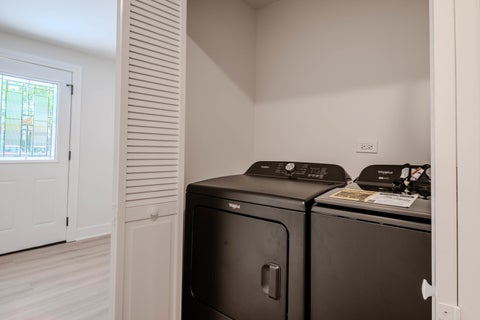 Tiny photo for 1823 E Park Place, Arlington Heights, IL 60004 (MLS # 12718526)