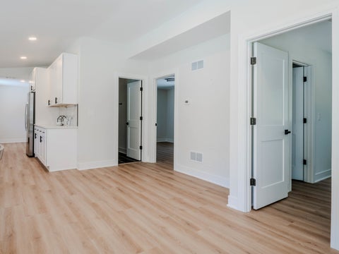 Tiny photo for 1823 E Park Place, Arlington Heights, IL 60004 (MLS # 12718526)