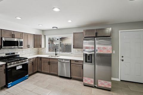 Tiny photo for 3403 Fountainbleau Drive, Hazel Crest, IL 60429 (MLS # 12592015)