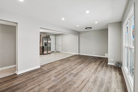 Tiny photo for 3403 Fountainbleau Drive, Hazel Crest, IL 60429 (MLS # 12592015)