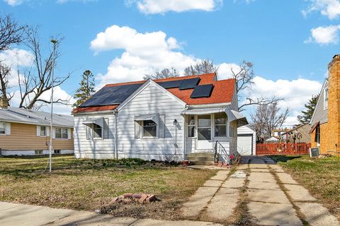 Photo of 2823 Ridgeway Avenue, Rockford, IL 61101 (MLS # 12602500)