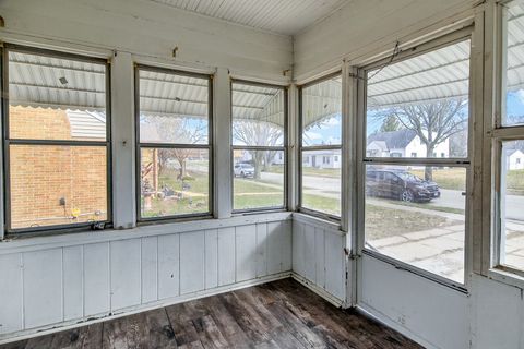 Tiny photo for 2823 Ridgeway Avenue, Rockford, IL 61101 (MLS # 12602500)