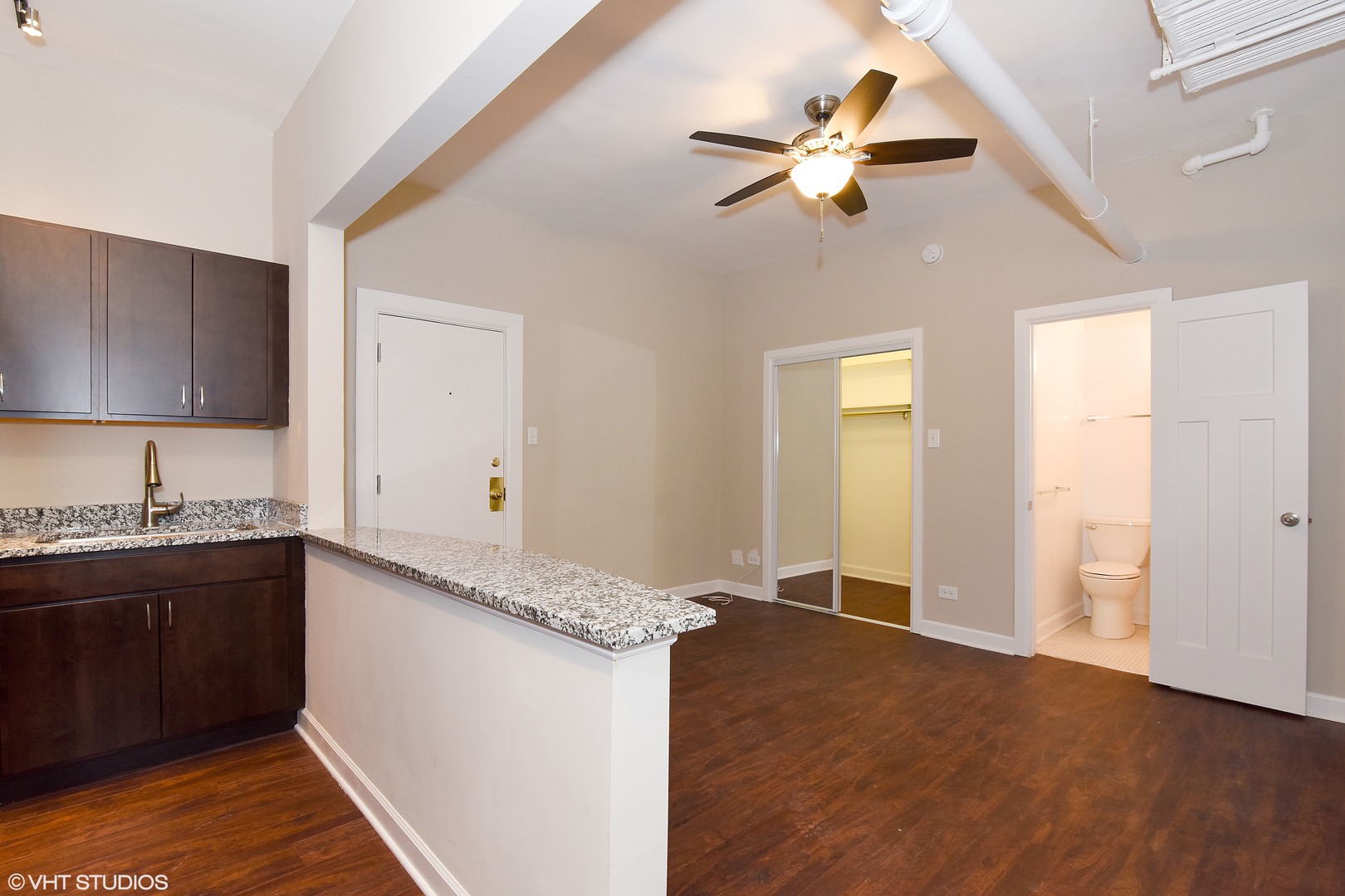 644 W Wrightwood Avenue 6