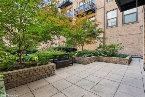 Tiny photo for 1040 W Adams Street #110, Chicago, IL 60607 (MLS # 12614956)