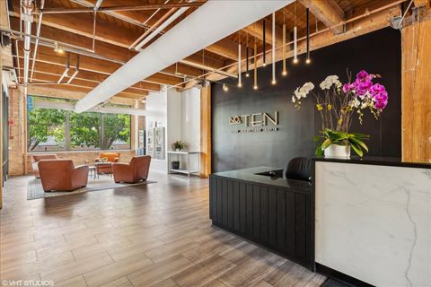 Tiny photo for 1040 W Adams Street #110, Chicago, IL 60607 (MLS # 12614956)