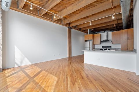 Tiny photo for 1040 W Adams Street #110, Chicago, IL 60607 (MLS # 12614956)