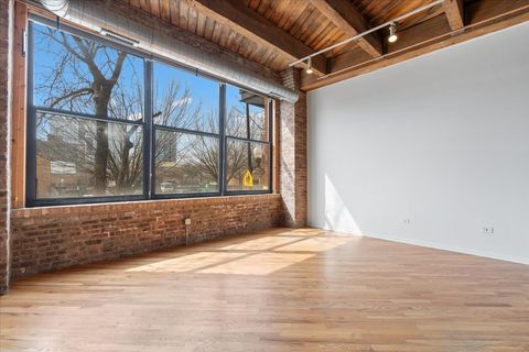 Tiny photo for 1040 W Adams Street #110, Chicago, IL 60607 (MLS # 12614956)