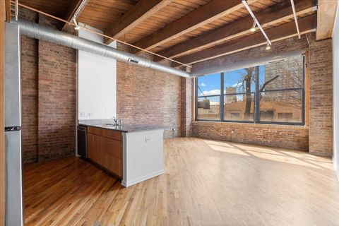 Tiny photo for 1040 W Adams Street #110, Chicago, IL 60607 (MLS # 12614956)