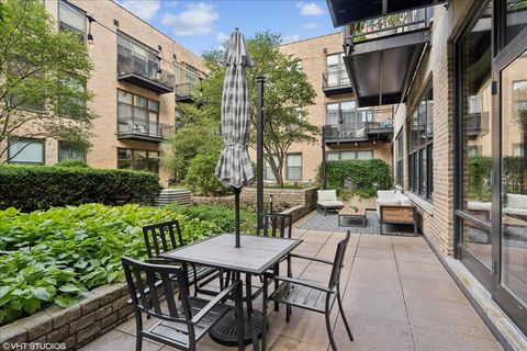 Tiny photo for 1040 W Adams Street #110, Chicago, IL 60607 (MLS # 12614956)