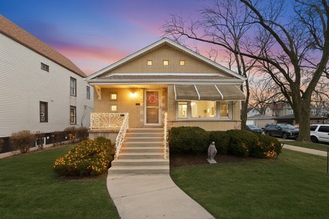 Tiny photo for 4559 S California Avenue, Chicago, IL 60632 (MLS # 12556551)