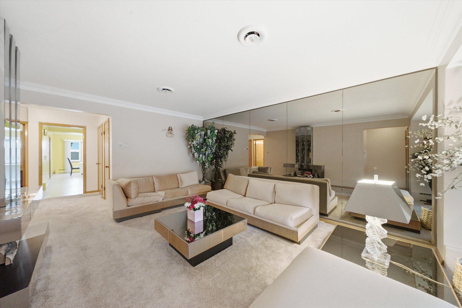 4559 S California Avenue