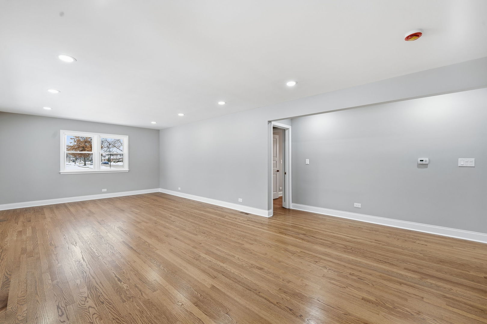 1220 N Hamlin Avenue